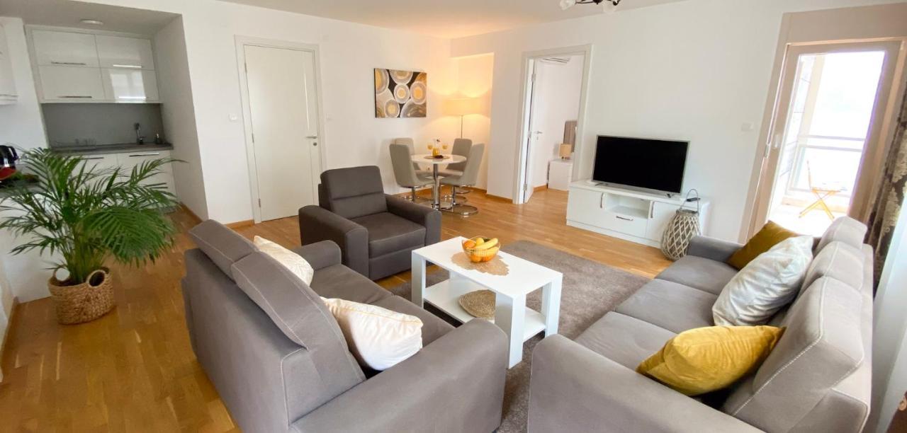 Four Views Apartments บุดวา ภายนอก รูปภาพ