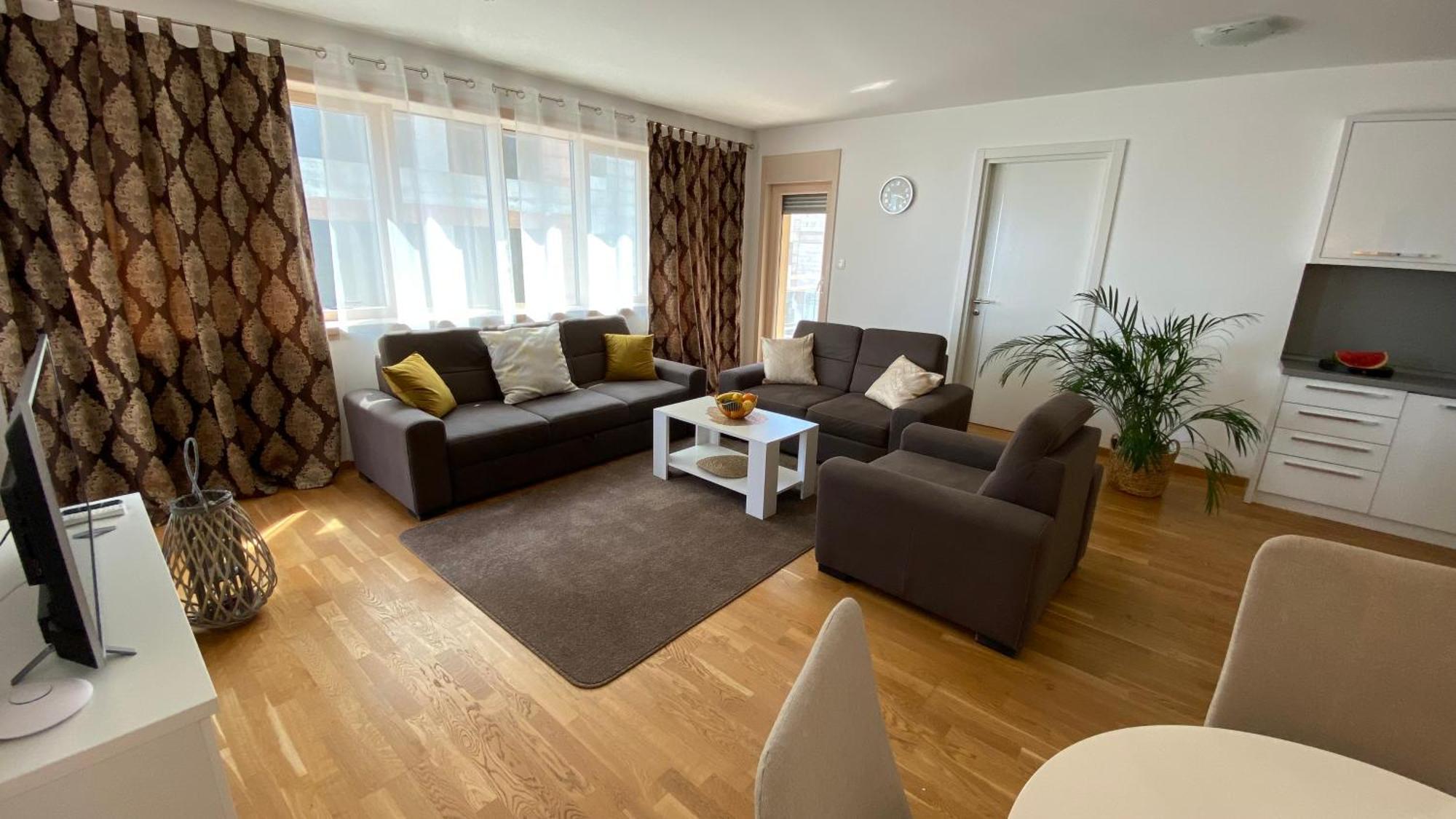 Four Views Apartments บุดวา ภายนอก รูปภาพ